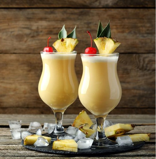 COQUETEL DE FRUTAS (c/ álcool)